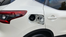 Nissan Qashqai 1.2 DiG-T N-Connecta 5dr Petrol Hatchback